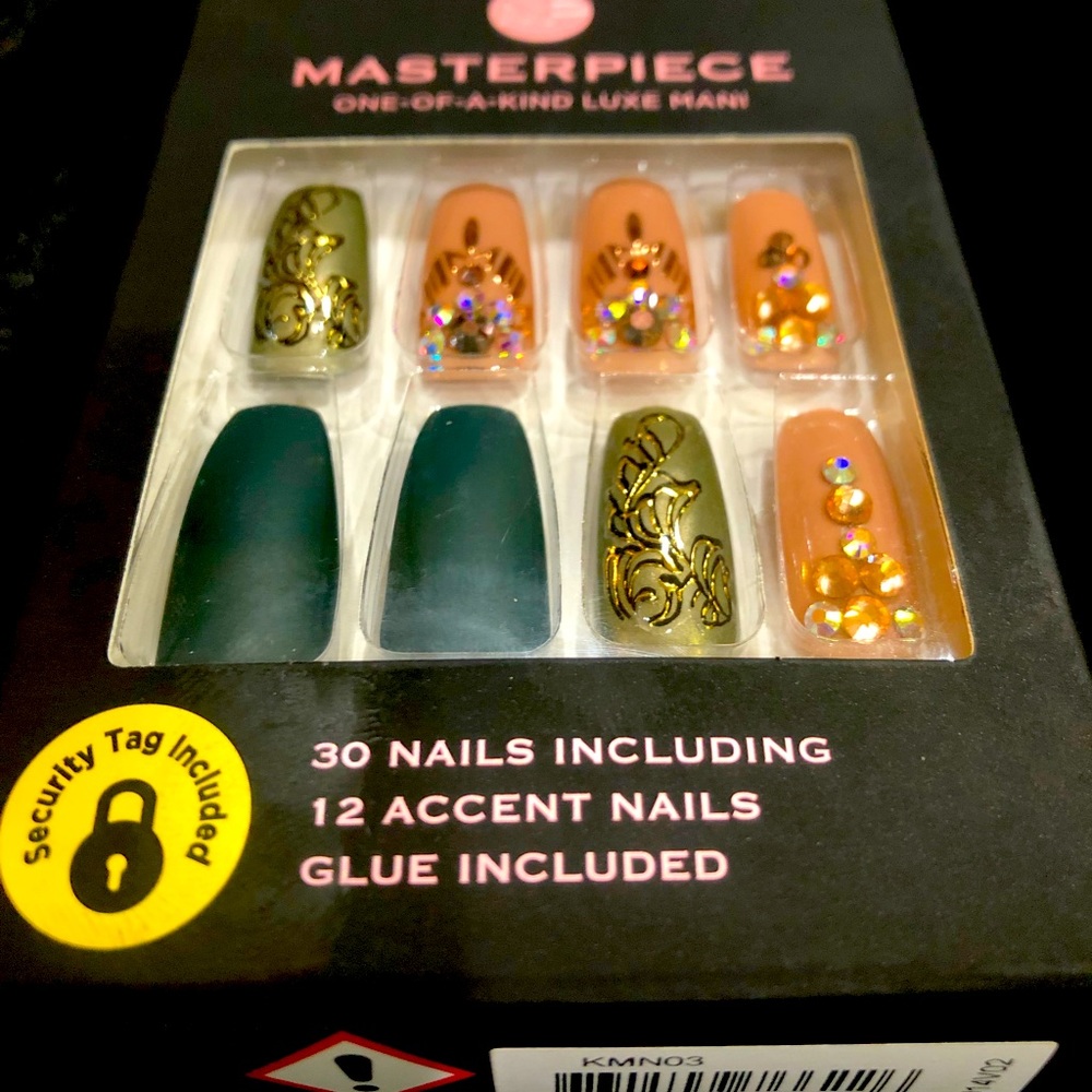 Nails: Kiss Press On Masterpiece One of a Kind Nails